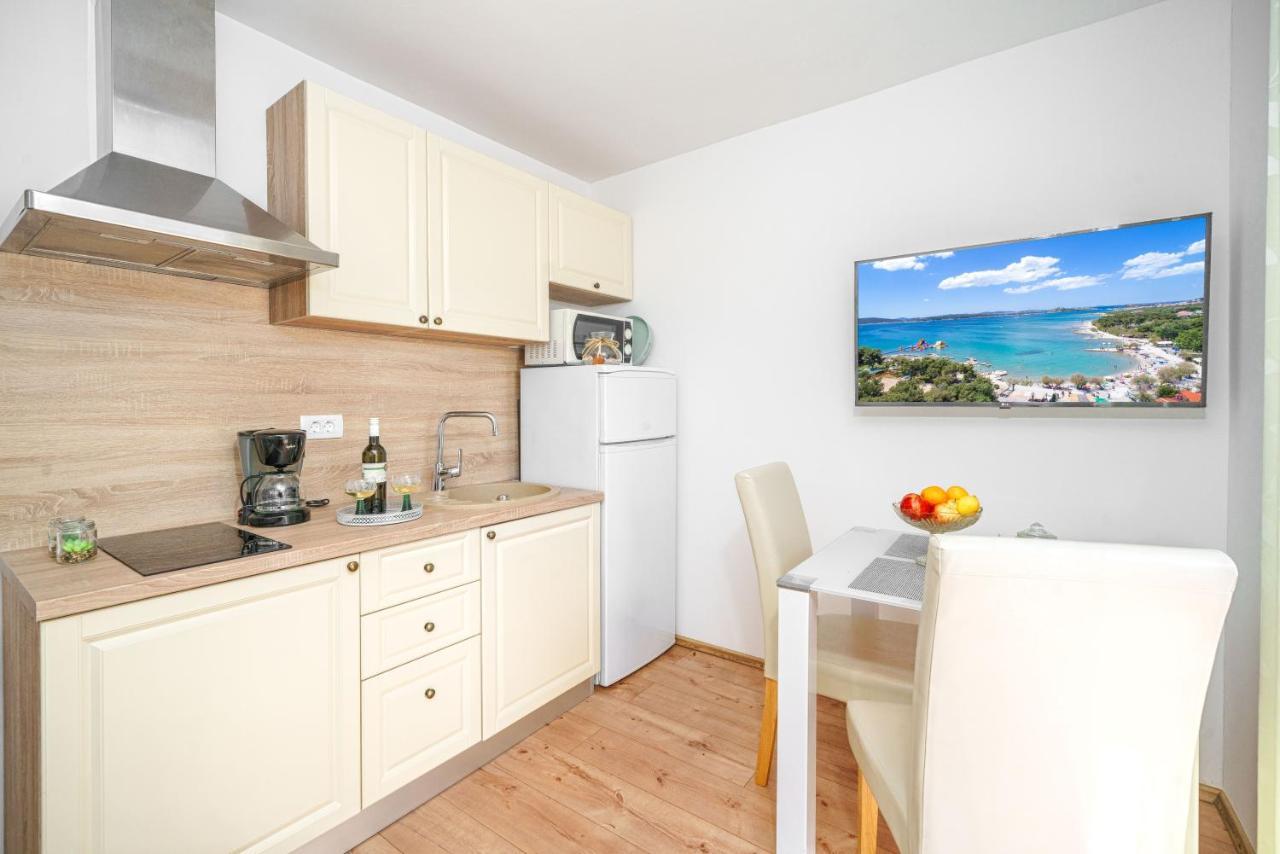 Apartments Vesna Vodice Exterior foto