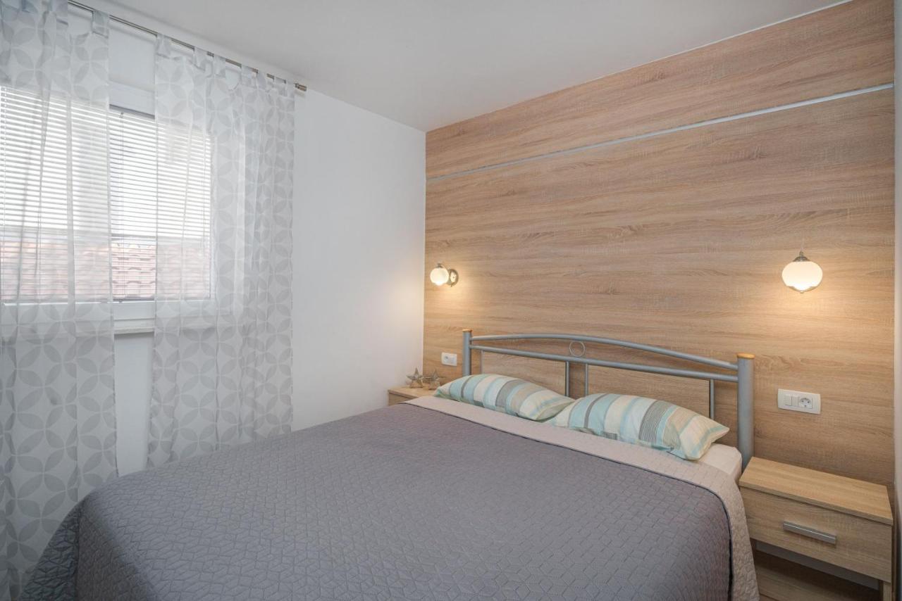 Apartments Vesna Vodice Exterior foto